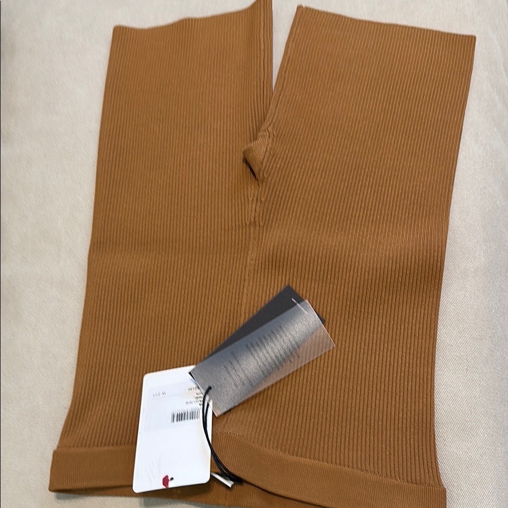 Sir The Label  Ribbed Two-Piece Set - Picture 2 of 5